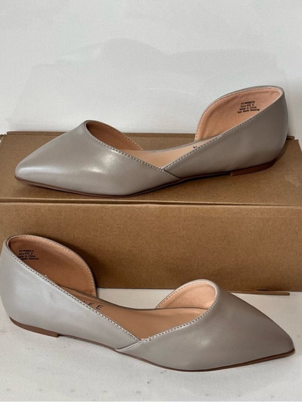 Journee Collection Cortni Pointed-Toe Flats